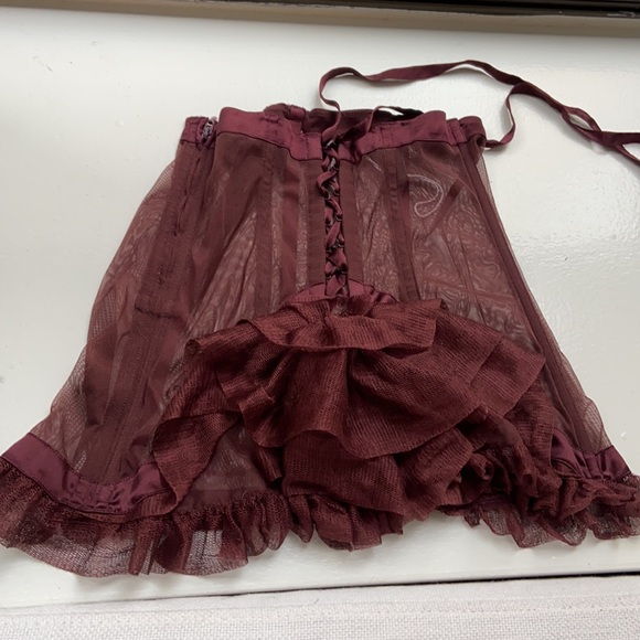 LA PERLA LINGERIE SKIRT SIZE 2 SMALL- maroon - Picture 2 of 3
